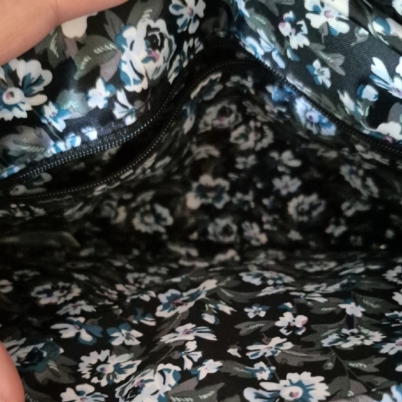 Vera Bradley Midnight Quilted Shoulder Bag - Picture 5 of 13